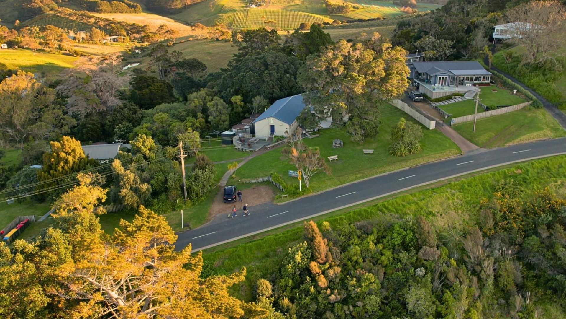 Waiheke Backpackers Hostel Onetangi Eksteriør billede